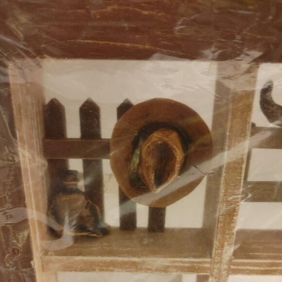 Western Shadowbox 10x10. 4 Windows - Picture 3 of 10